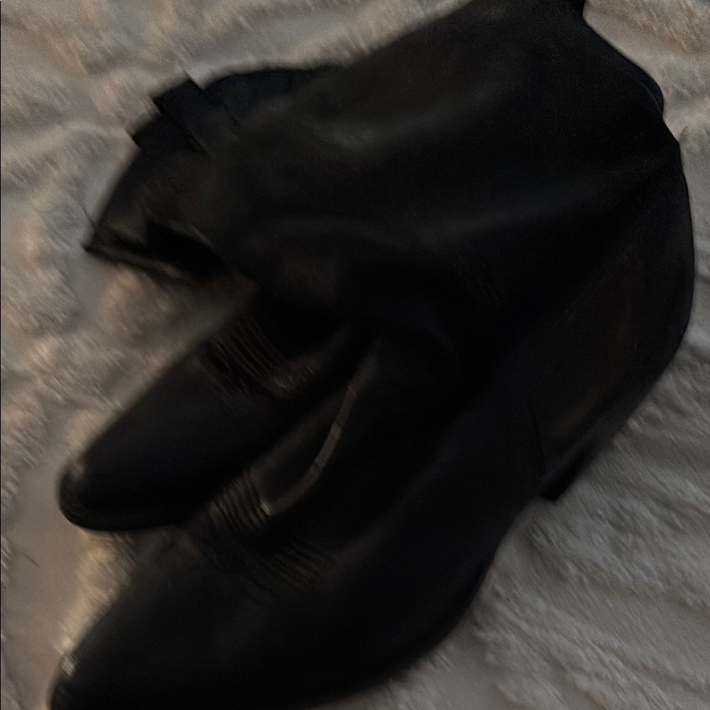 Elegant Black Heeled  cowboy boots.